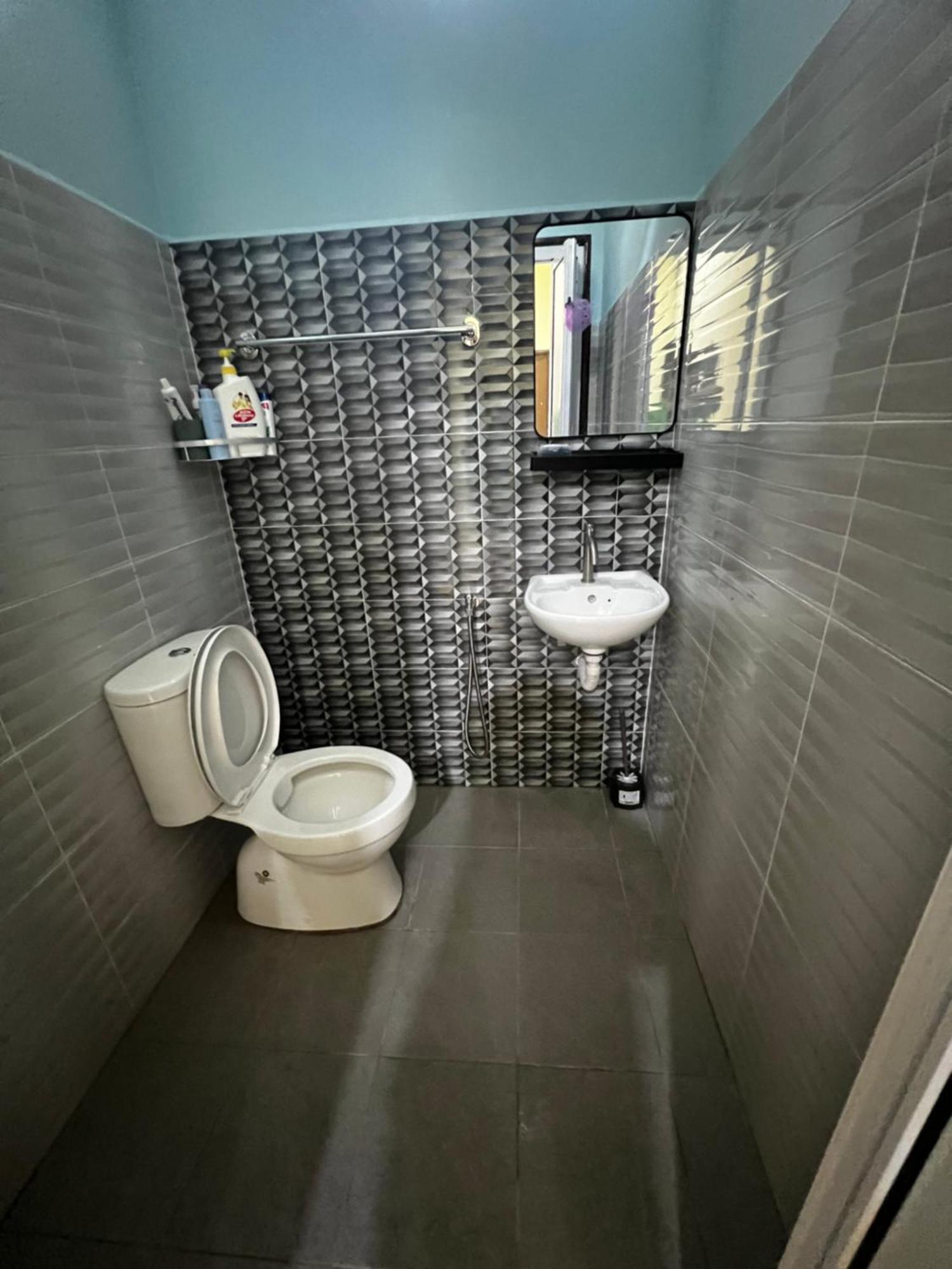 Yatee Homestay Kuala Terengganu Exterior foto